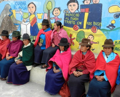 Quechua women of Ecuador